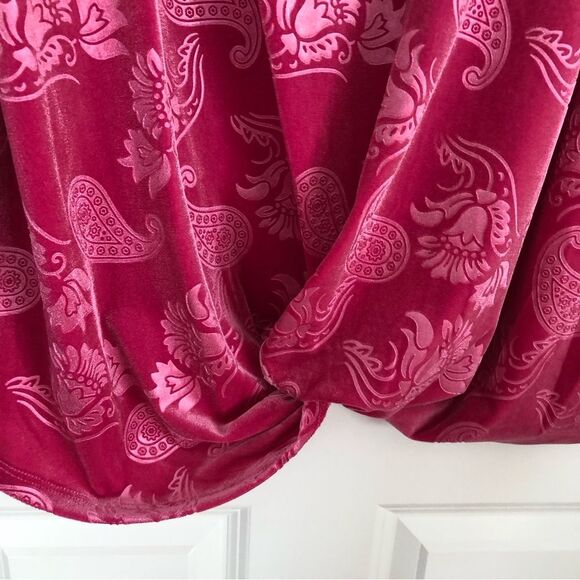 RUBY RD. PAISLEY VELVET EMBOSSED TEE PLUS SIZE 2X, 3X KEY HOLE NECK 3/4 SLEEVES - Picture 6 of 10